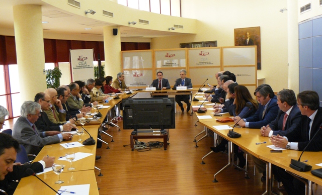 El Presidente de CEA y los sectores empresariales de la sanidad se reunieron con el Consejero de Salud