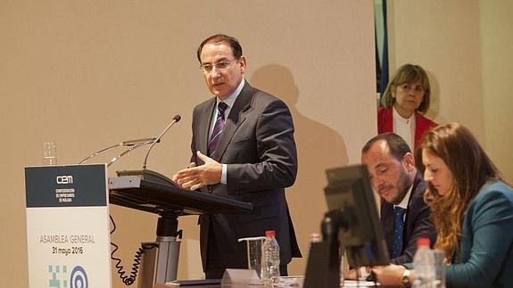 El Presidente de CEA reclama diálogo político para crear estabilidad